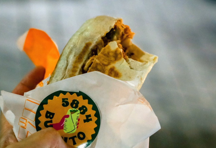 ★オーダー　ブリトーページ This is how we roll🌯❤️Beef Burrito 📍Tokyo, 恵比寿駅から徒歩7分